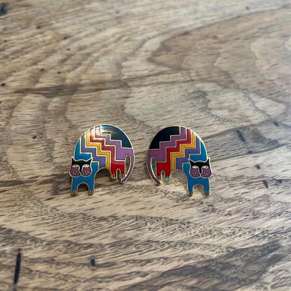 Laurel Burch Gold & Rainbow Cat Earrings – Whimsical Enamel Art Jewelry - Picture 3 of 5